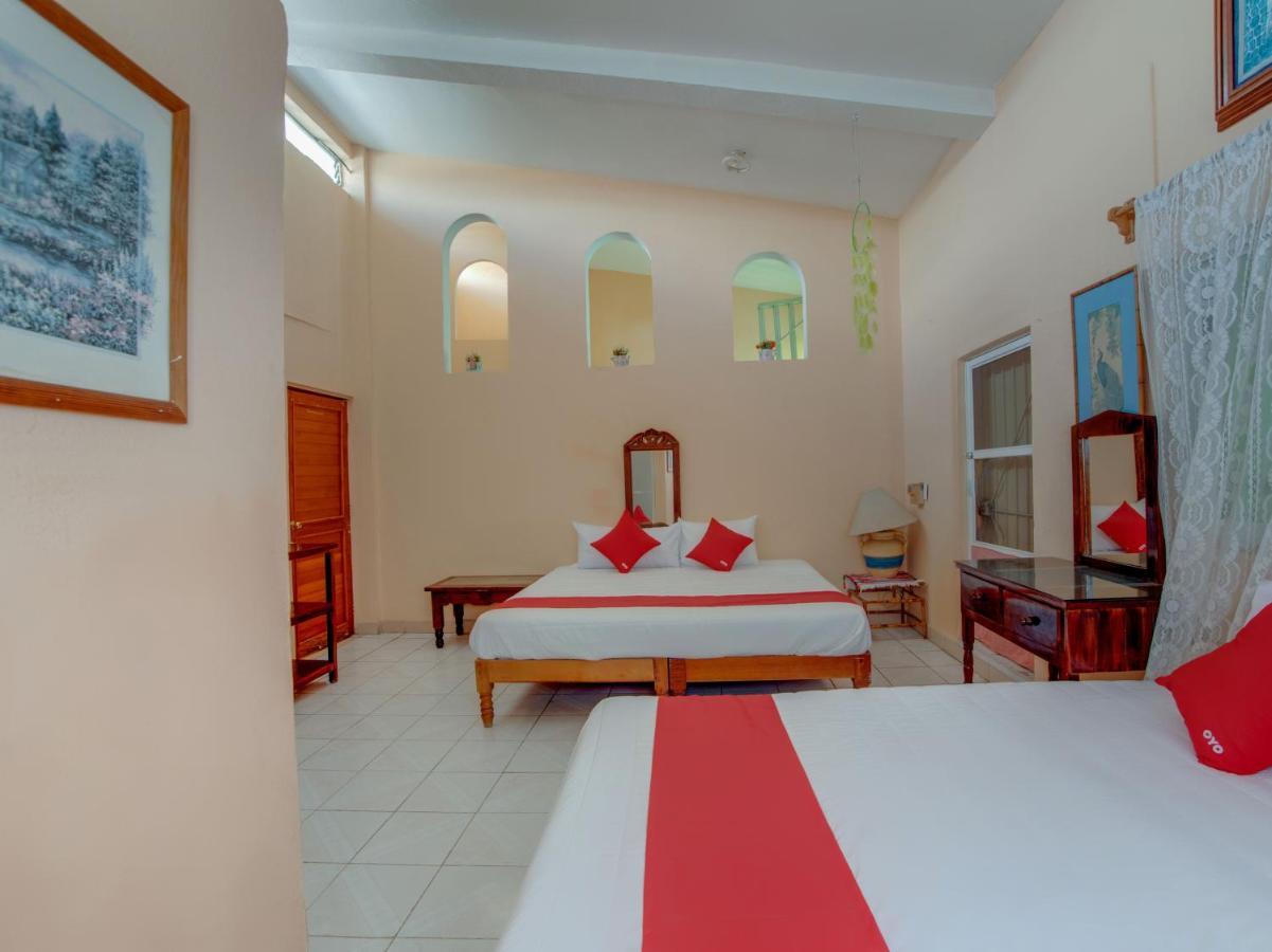 Oyo Hotel Casa Ada Zihuatanejo Kültér fotó