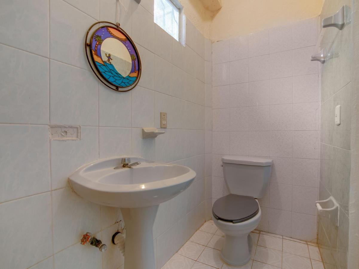 Oyo Hotel Casa Ada Zihuatanejo Kültér fotó
